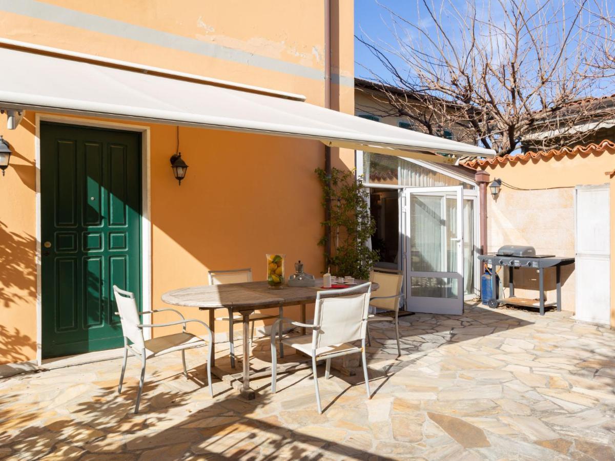Holiday Home Stella Marina By Interhome Marina di Pietrasanta Eksteriør bilde